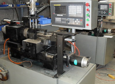 自动上下料数控车专机/山东龙口汇金达机械