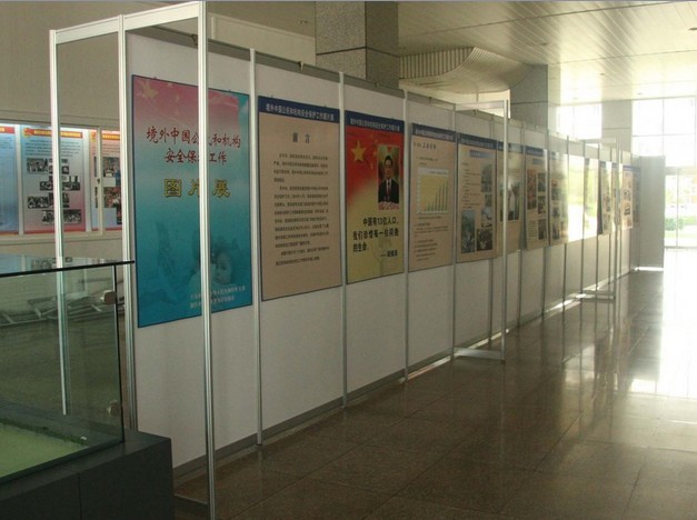 青岛校园展板租赁、青岛校园屏风租赁、青岛标摊书画展板租赁